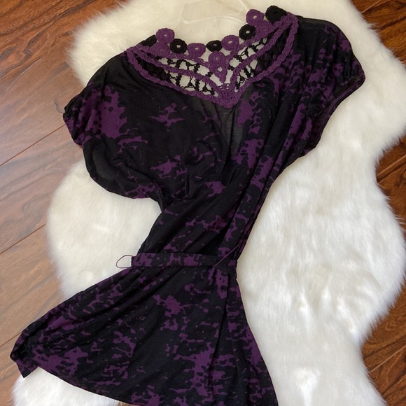 Beautiful cowl neck style tie dye print top in size M - Picture 3 of 5